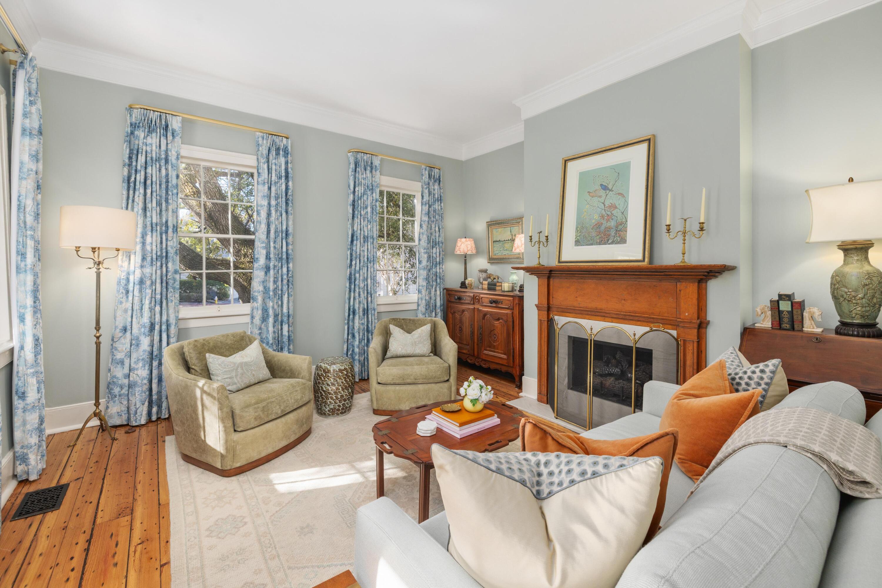 46 Church Street Charleston, SC 29401 - Photo 4 of 58 Living