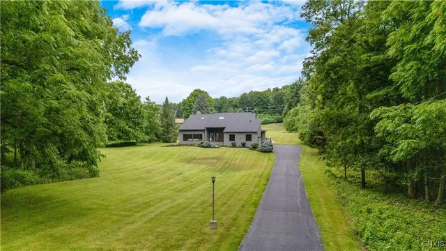$799,900 | 6925 Woodchuck Hill Road, De Witt, NY 13066