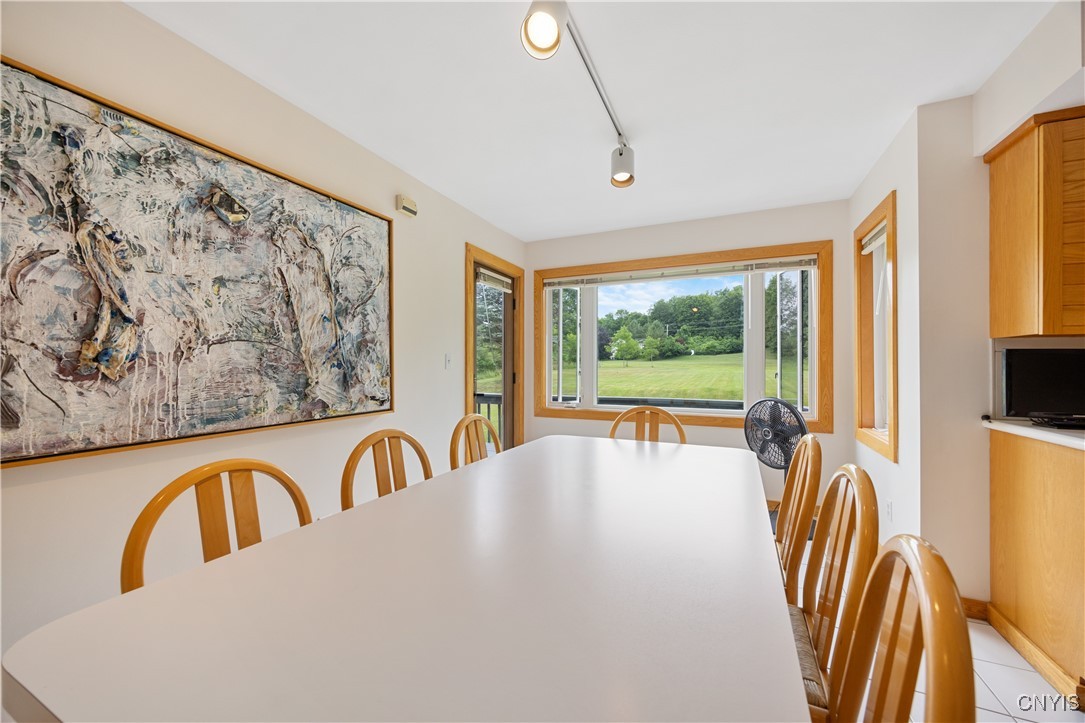 6925 Woodchuck Hill Road De Witt, NY 13066 - Photo 12 of 47