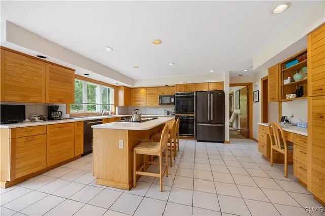 $799,900 | 6925 Woodchuck Hill Road, De Witt, NY 13066