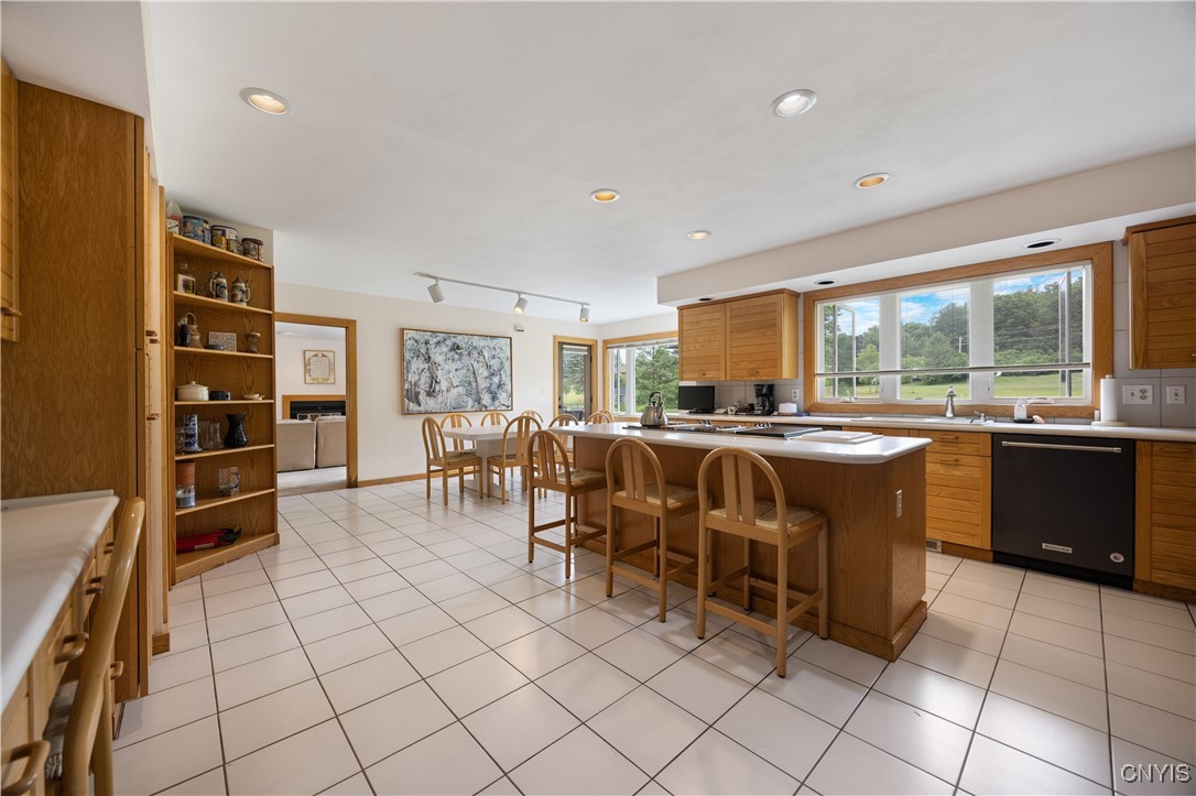 6925 Woodchuck Hill Road De Witt, NY 13066 - Photo 18 of 47