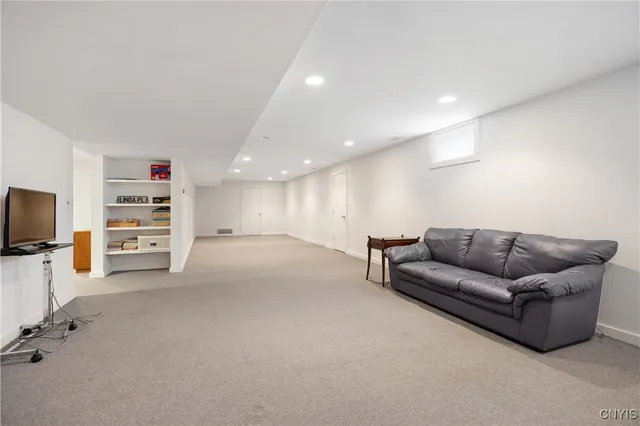 $799,900 | 6925 Woodchuck Hill Road, De Witt, NY 13066