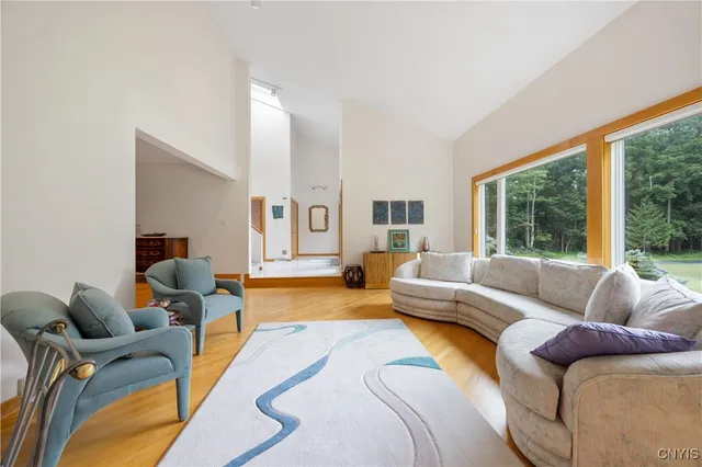 $799,900 | 6925 Woodchuck Hill Road, De Witt, NY 13066