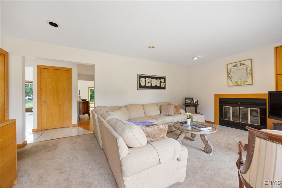 6925 Woodchuck Hill Road De Witt, NY 13066 - Photo 10 of 47