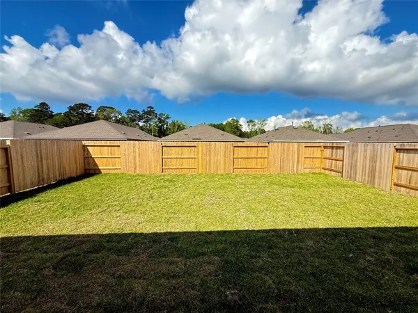 $1,800 | 31507 Casamari Drive, Huffman, TX 77336