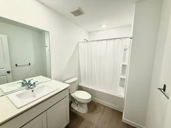 $1,800 | 31507 Casamari Drive, Huffman, TX 77336