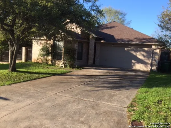 $1,800 | 868 Amberstone Drive, San Antonio, TX 78258