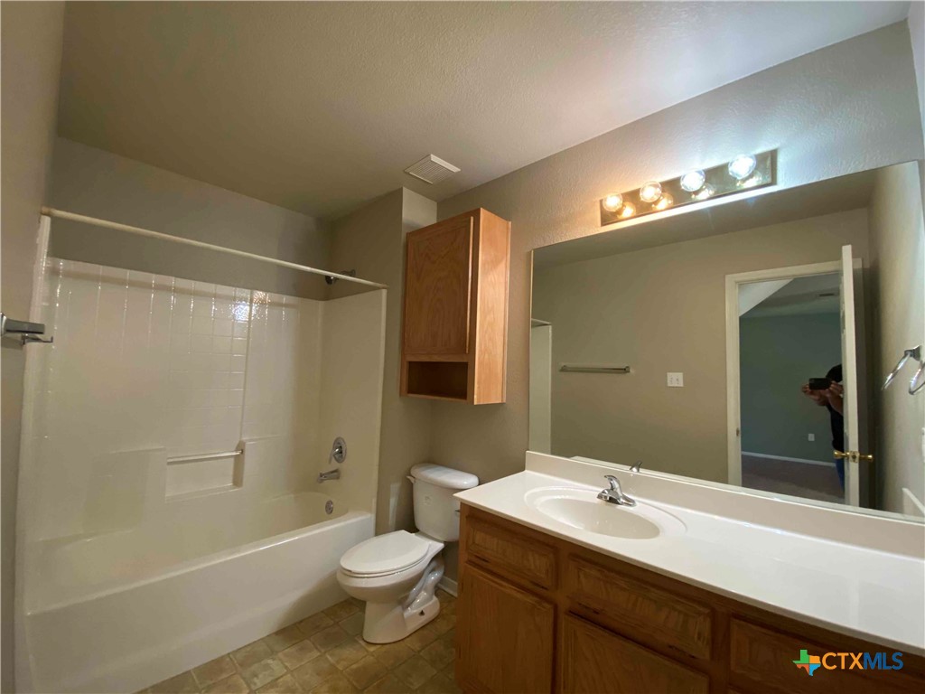 3103 Yaupon Road, Unit B Copperas Cove, TX 76522 - Photo 5 of 11