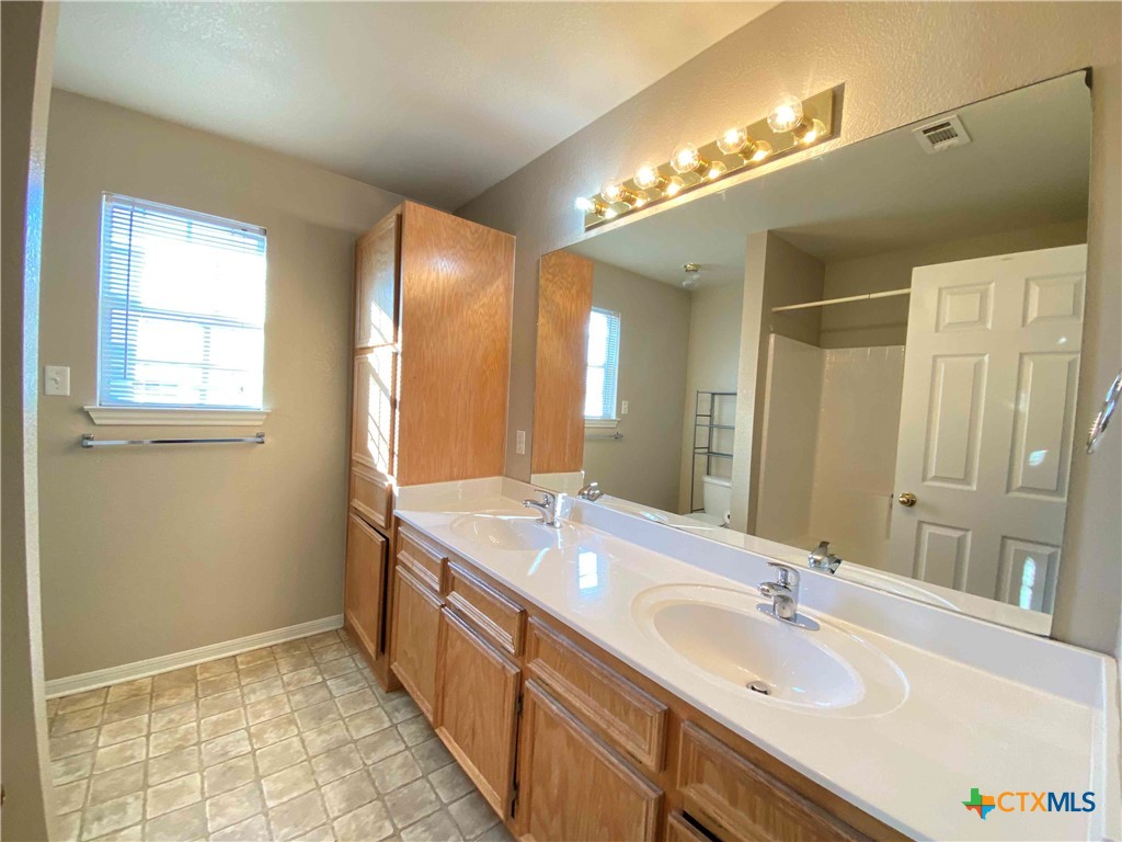 3103 Yaupon Road, Unit B Copperas Cove, TX 76522 - Photo 7 of 11