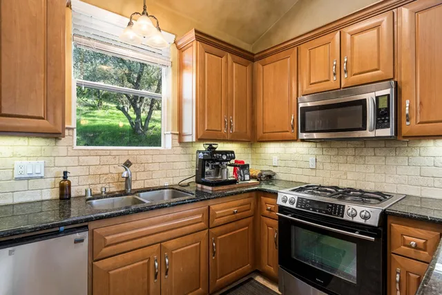 $825,000 | 10315 Comstock Lane, Auburn, CA 95603