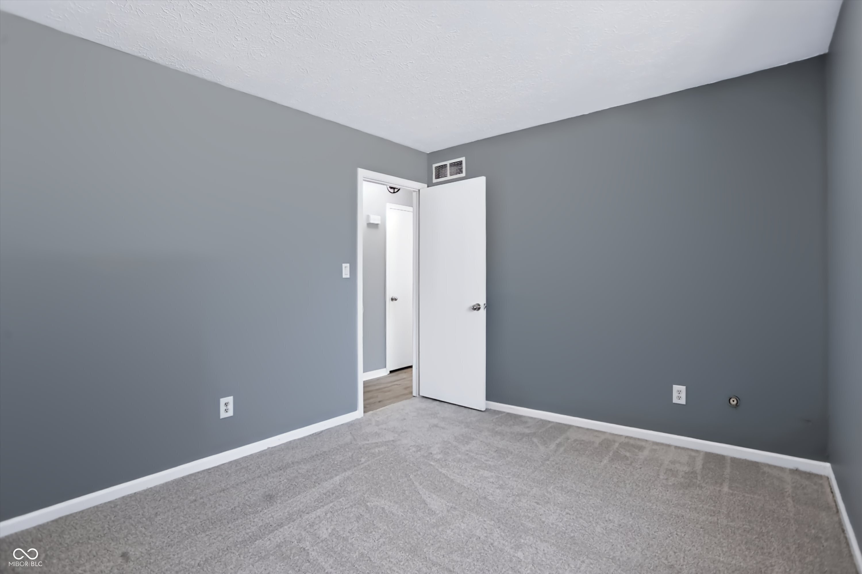 5706 Riva Ridge Drive Indianapolis, IN 46237 - Photo 24 of 52