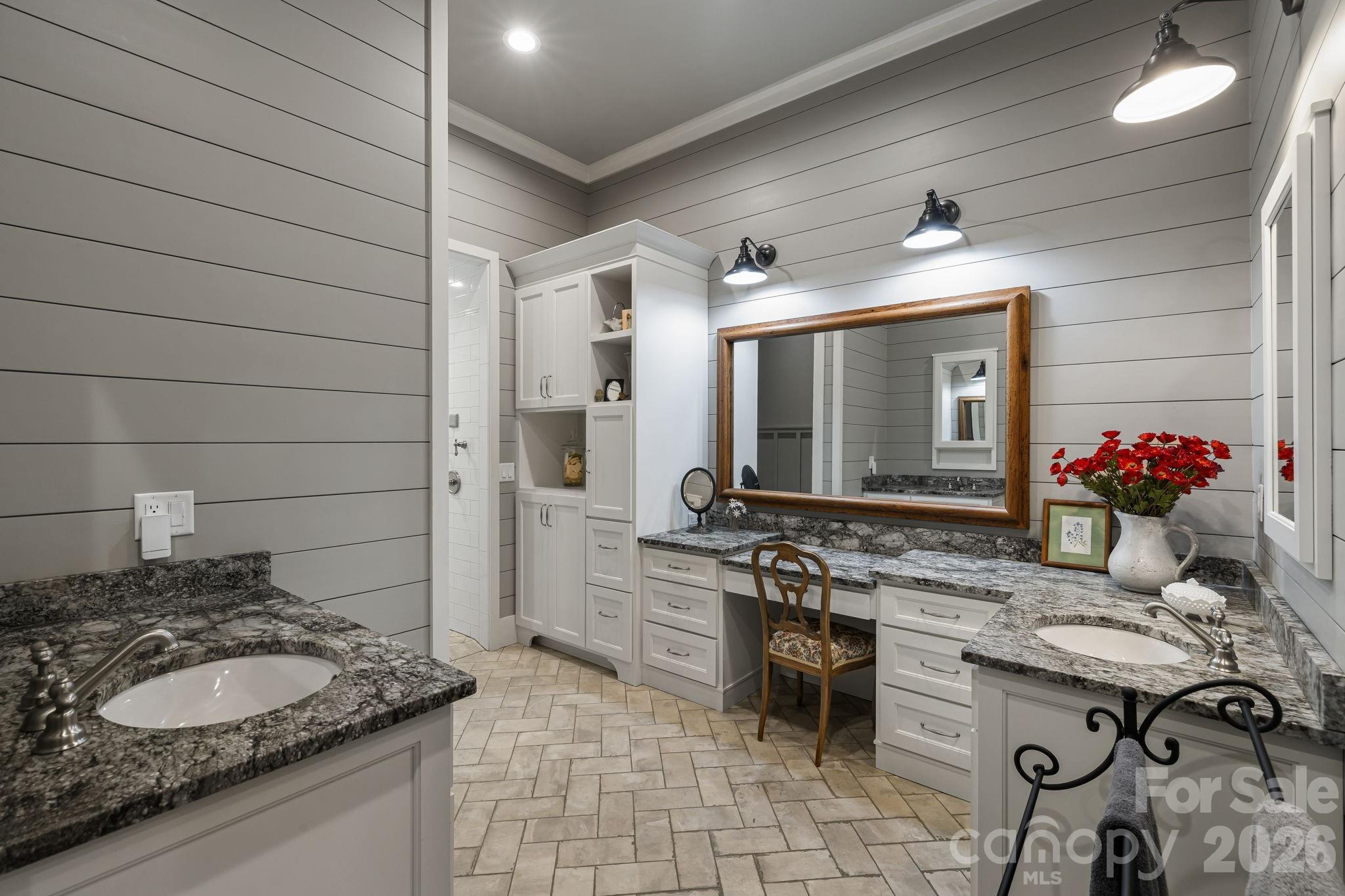 80 East Reach Road, Unit 117 Sylva, NC 28779 - Photo 23 of 46 Gallery Image 23