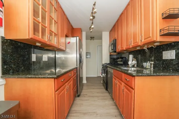 $240,000 | 1 River Road, Unit 3G, Nutley, NJ 07110