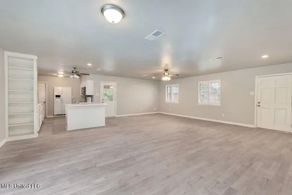 $215,000 | 3 Byrd Court, Natchez, MS 39120