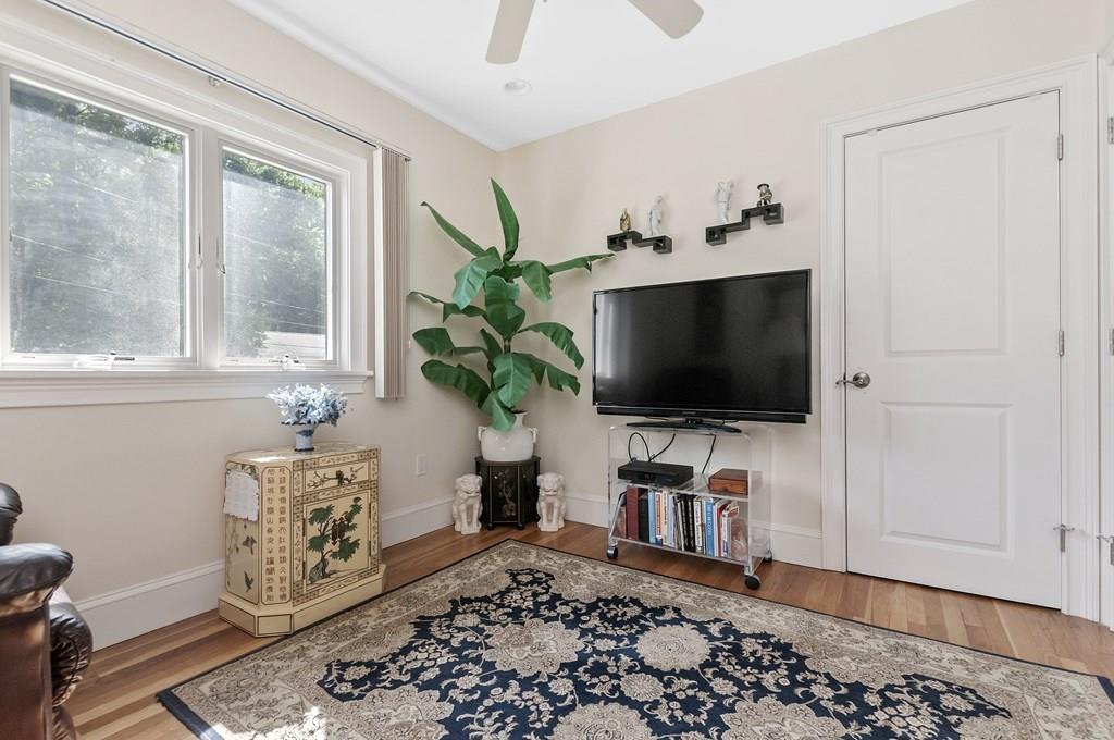 12 Ashmont Road Wellesley, MA 02481 - Photo 18 of 30