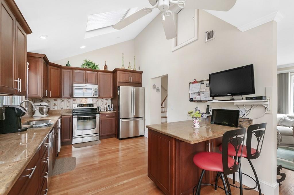 12 Ashmont Road Wellesley, MA 02481 - Photo 10 of 30