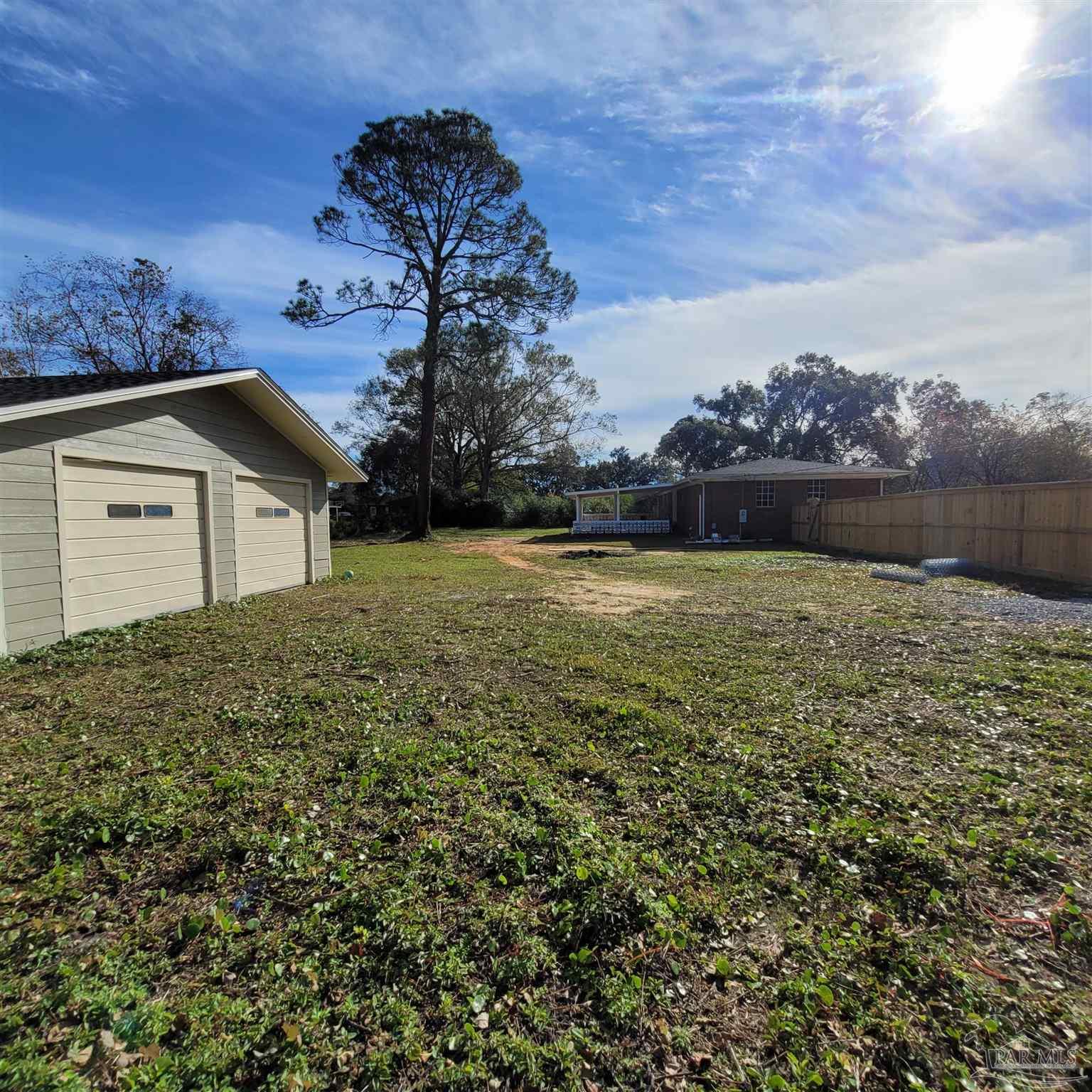 8904 Bellington Road Pensacola, FL 32534 - Photo 9 of 24 Gallery Image 9