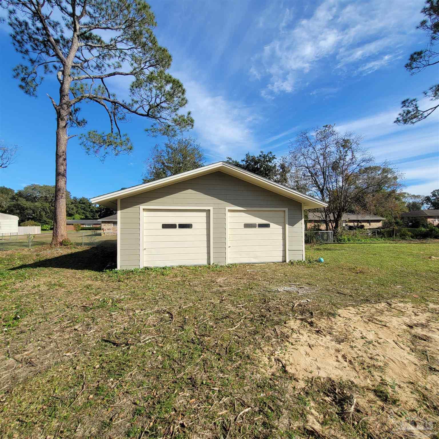 8904 Bellington Road Pensacola, FL 32534 - Photo 10 of 24 Gallery Image 10