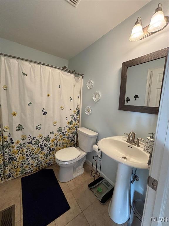 2242 Rising Hill Road Whitehall, PA 18052 - Photo 34 of 50 Full bath # 2 for bedrooms 2 & 3.