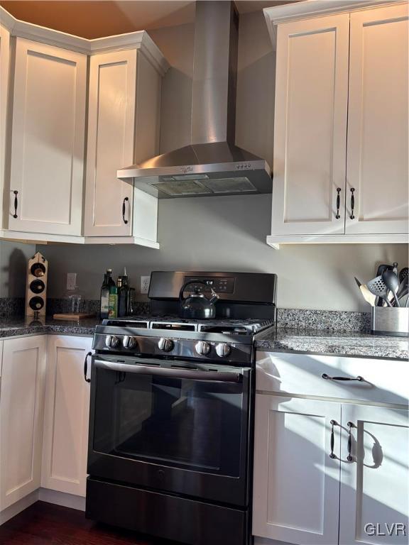 2242 Rising Hill Road Whitehall, PA 18052 - Photo 9 of 50 There's an amazing gas stove/oven with a stylish v