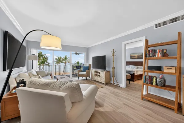 $3,900 | 3101 South Ocean Boulevard, Unit 302, Highland Beach, FL 33487