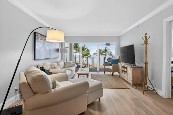 $3,900 | 3101 South Ocean Boulevard, Unit 302, Highland Beach, FL 33487