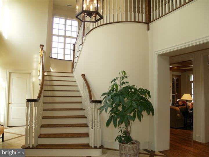 21 Running Cedar Road Princeton, NJ 08540 - Photo 2 of 20
