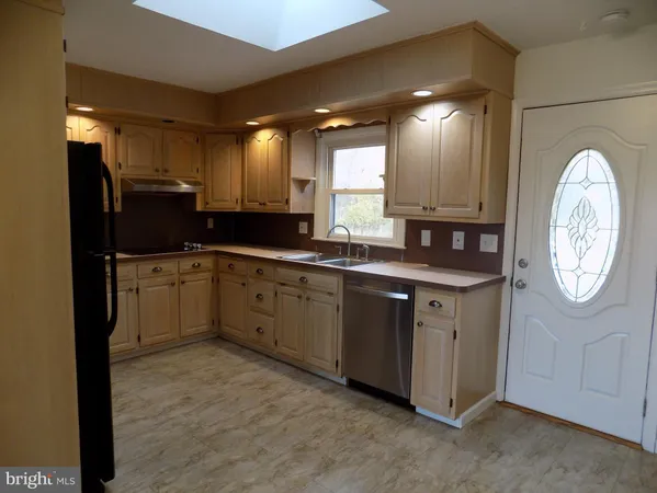 $2,300 | 3168 Middle Creek Road, Gilbertsville, PA 19525