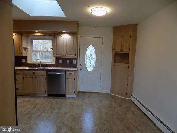 $2,300 | 3168 Middle Creek Road, Gilbertsville, PA 19525