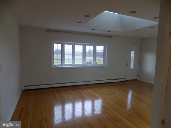 $2,300 | 3168 Middle Creek Road, Gilbertsville, PA 19525