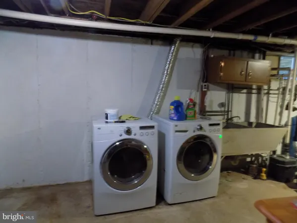 $2,300 | 3168 Middle Creek Road, Gilbertsville, PA 19525