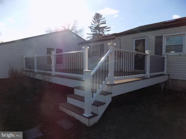 $2,300 | 3168 Middle Creek Road, Gilbertsville, PA 19525