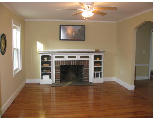 8 Birchcroft Road Boston, MA 02136 - Photo 4 of 17 Gallery Image 4