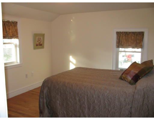 8 Birchcroft Road Boston, MA 02136 - Photo 8 of 17 Gallery Image 8
