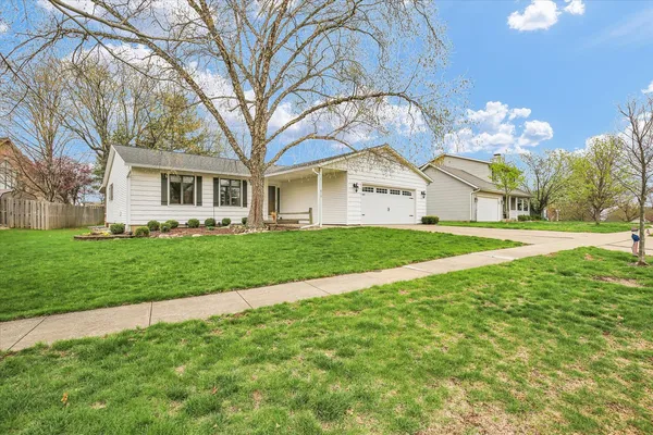 $398,000 | 610 North Craig Drive, Mahomet, IL 61853