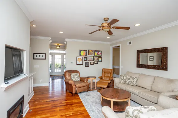 $597,250 | 203 Keswick Circle, Dayton, VA 22821