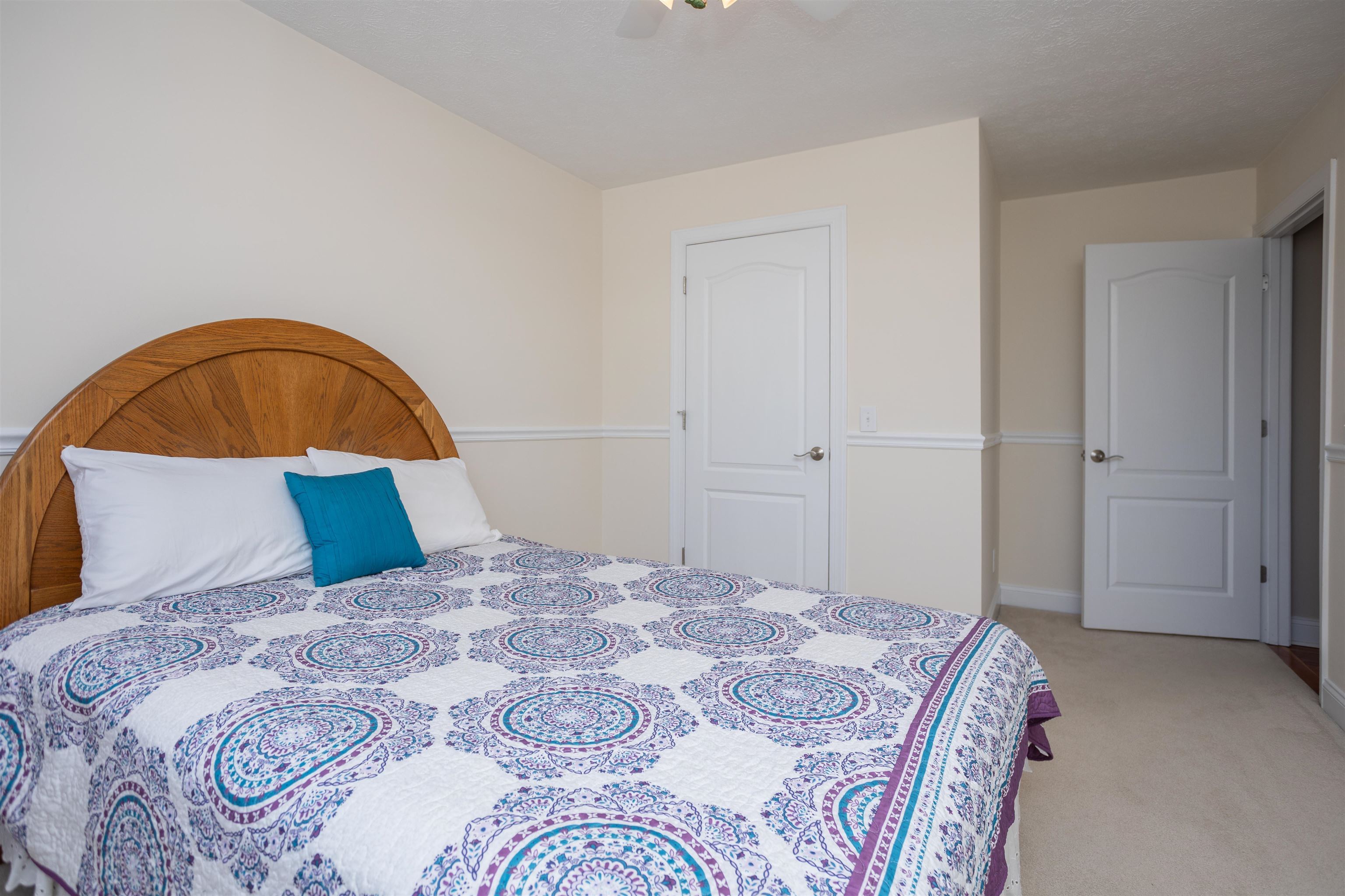 203 Keswick Circle Dayton, VA 22821 - Photo 43 of 73 a bedroom with a bed and a area