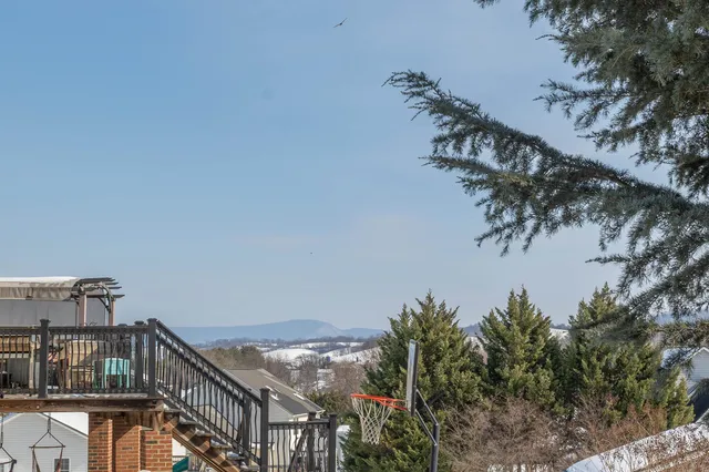 $597,250 | 203 Keswick Circle, Dayton, VA 22821