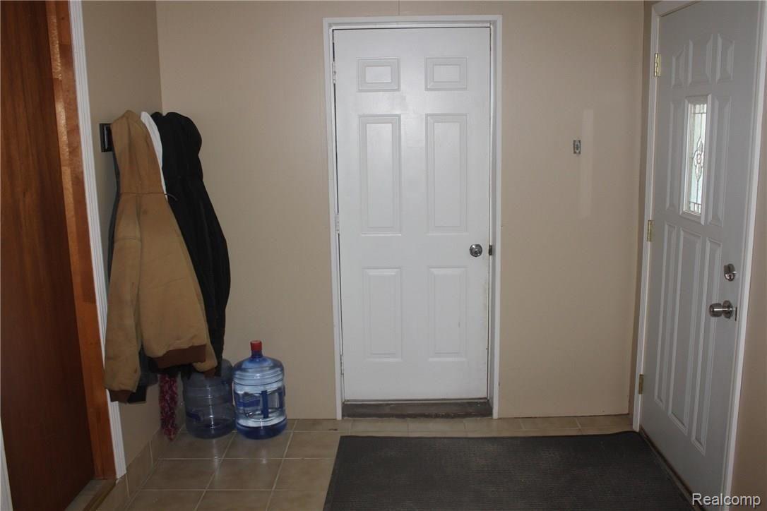 6204 Torrey Road Flint, MI 48507 - Photo 28 of 47 IMG_7378.JPG
