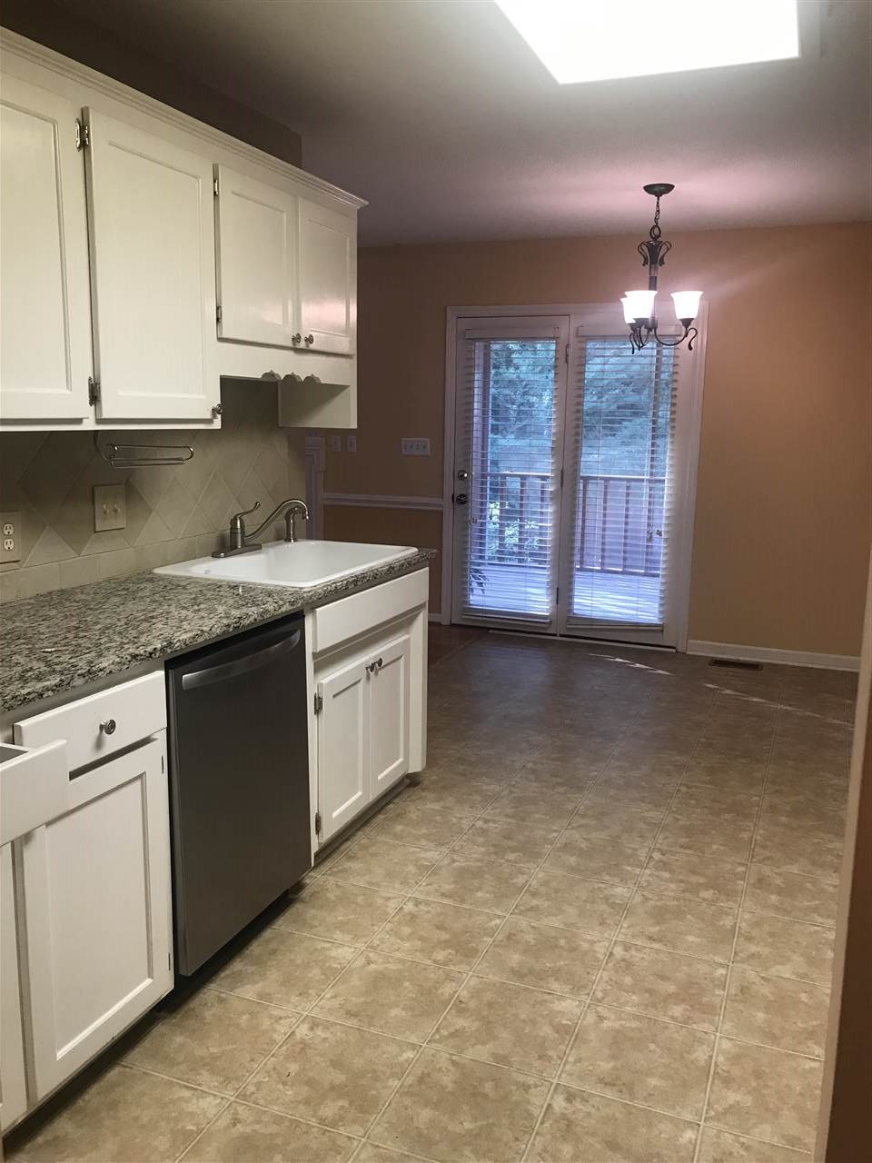 328 Stratford Road Moore, SC 29369 - Photo 3 of 19 Gallery Image 3