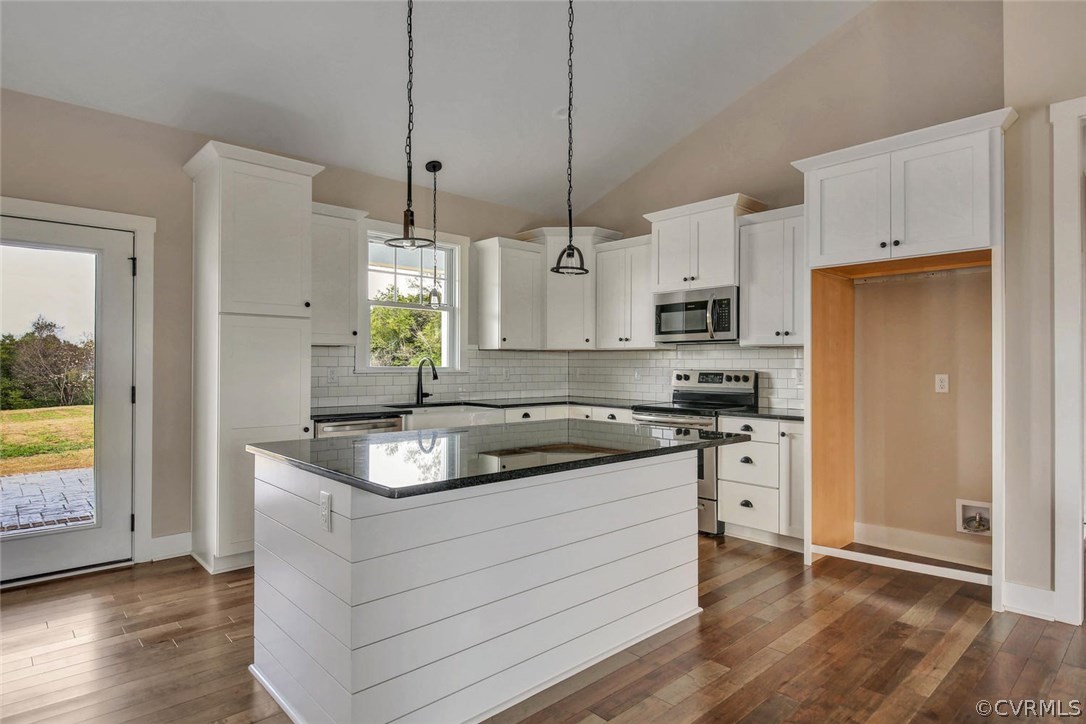 2103 Cartersville Road Cartersville, VA 23027 - Photo 6 of 26 Kitchen 10.9.18