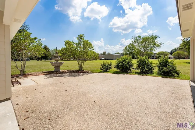 $359,500 | 9348 Jared Street, Livonia, LA 70755