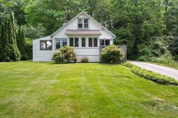 $399,000 | 152 Main Street, Holden, MA 01520