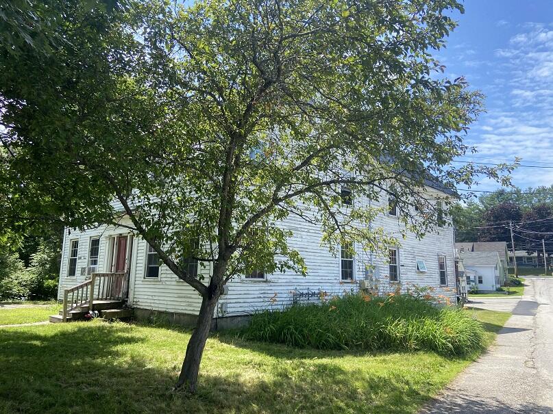 75 Water Street Hallowell, ME 04347 - Photo 2 of 34 IMG_5965