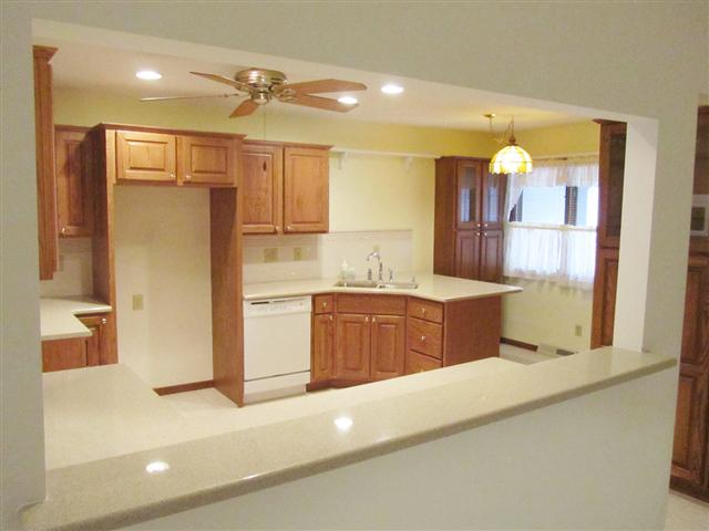 5905 Utica Ridge Road Davenport, IA 52807 - Photo 8 of 12