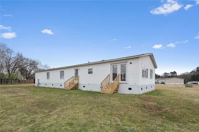 $227,500 | 25 Remines Court, Parkton, NC 28371