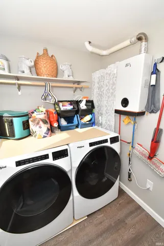 $176,000 | 308 South Locust Street, Earl Park, IN 47942