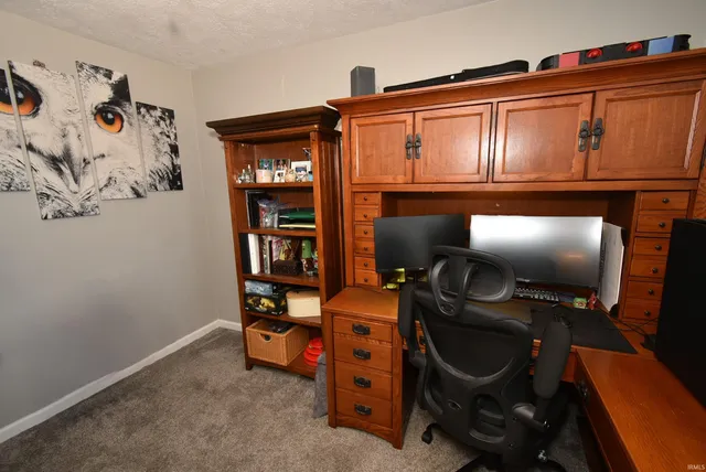 $176,000 | 308 South Locust Street, Earl Park, IN 47942