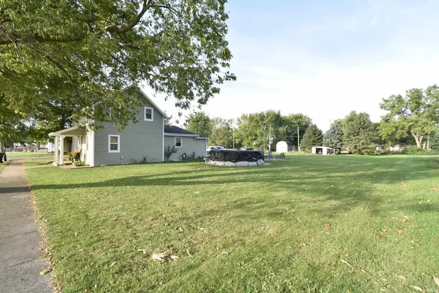 $176,000 | 308 South Locust Street, Earl Park, IN 47942