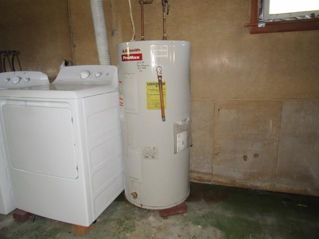 368 Coleman Street Hastings, PA 16646 - Photo 20 of 20 a utility room with dryer and washer